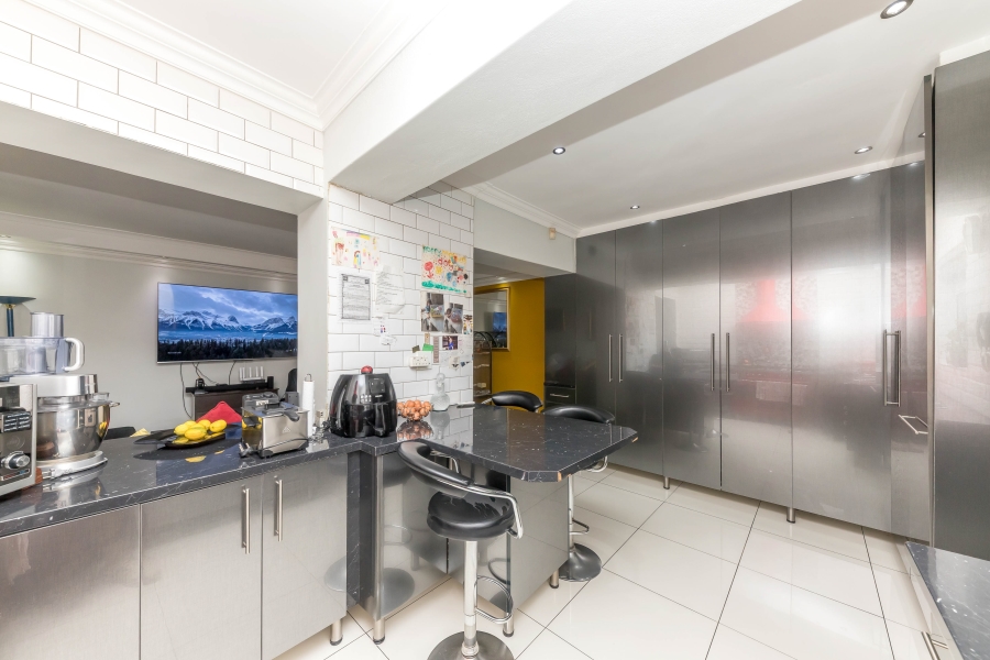 1 Bedroom Property for Sale in Salt River Western Cape